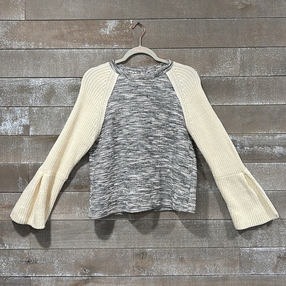 Anthropologie Dolan bell sleeved black and cream sweater size S - Picture 2 of 8